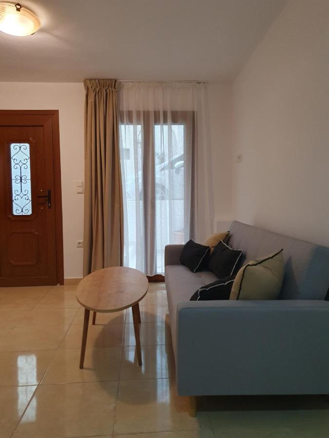 Apartment Mevi Naxos City